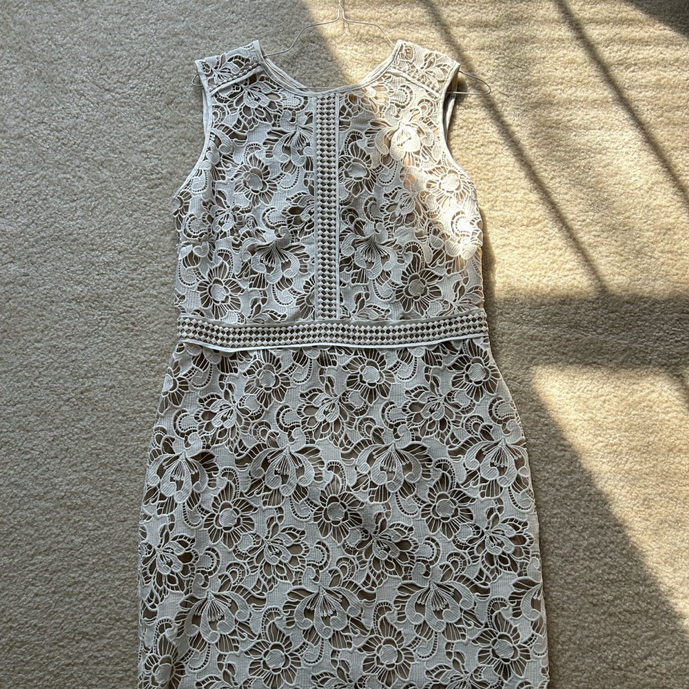 White House black market size 16 dress